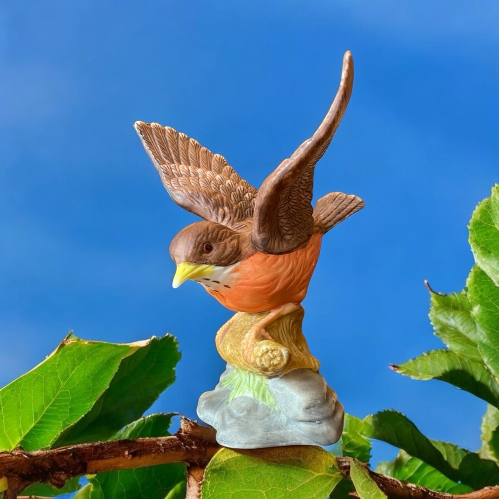 Porcelain Robin Bird Figurine